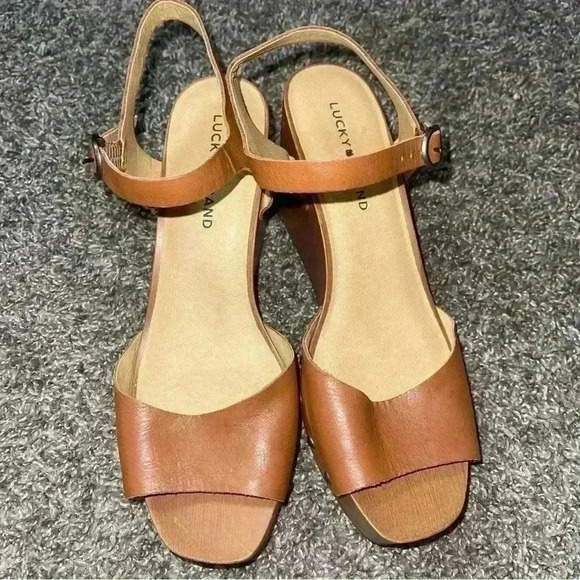 Lucky Brand Women's Tan Zashti Wedge Heel Sandal Sz 9M - Picture 1 of 7
